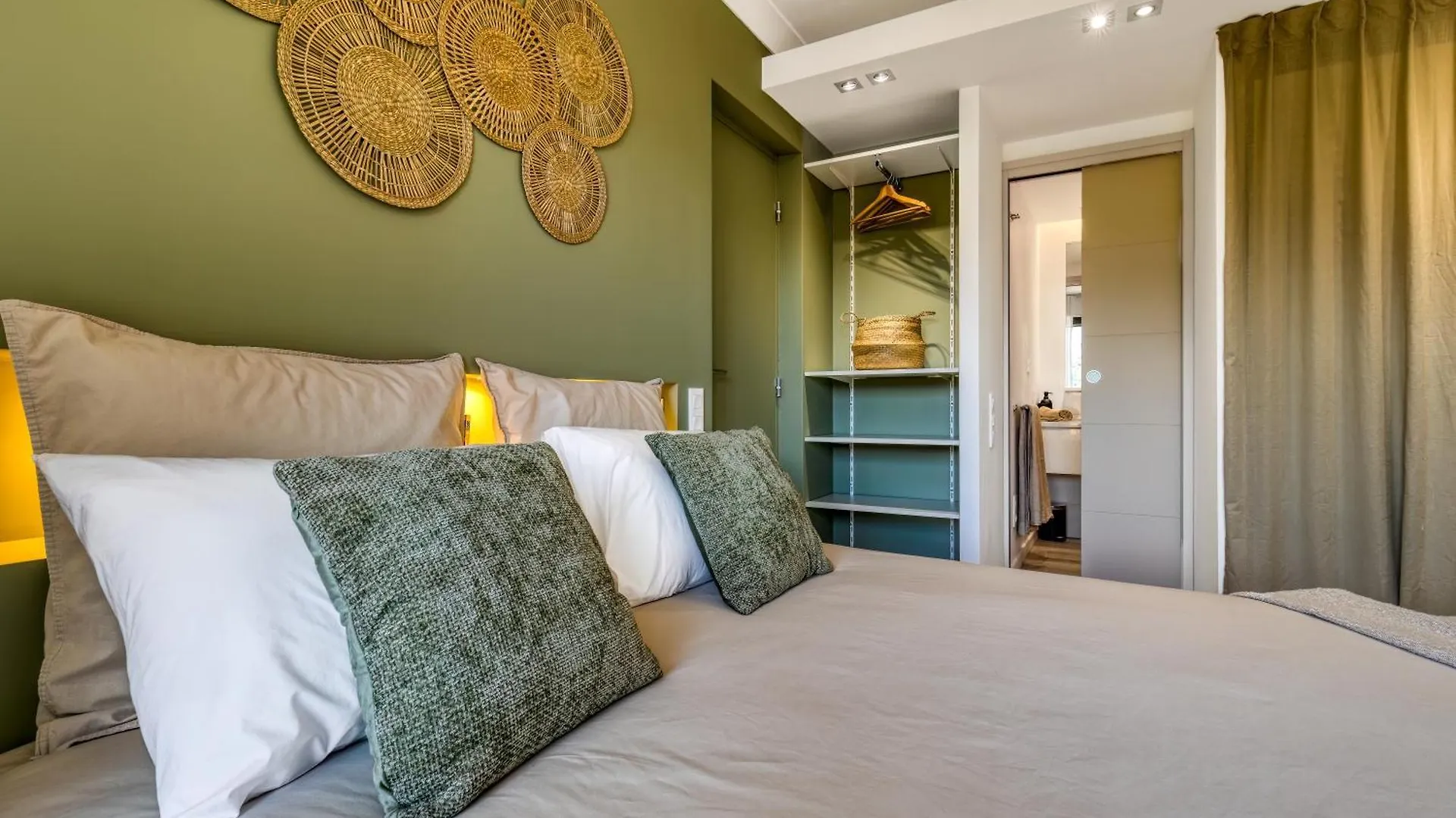아파트 Stay&Go Des Monts - Centre-Ville - Parking Prive - 20 Min Du Lac 엑스레뱅