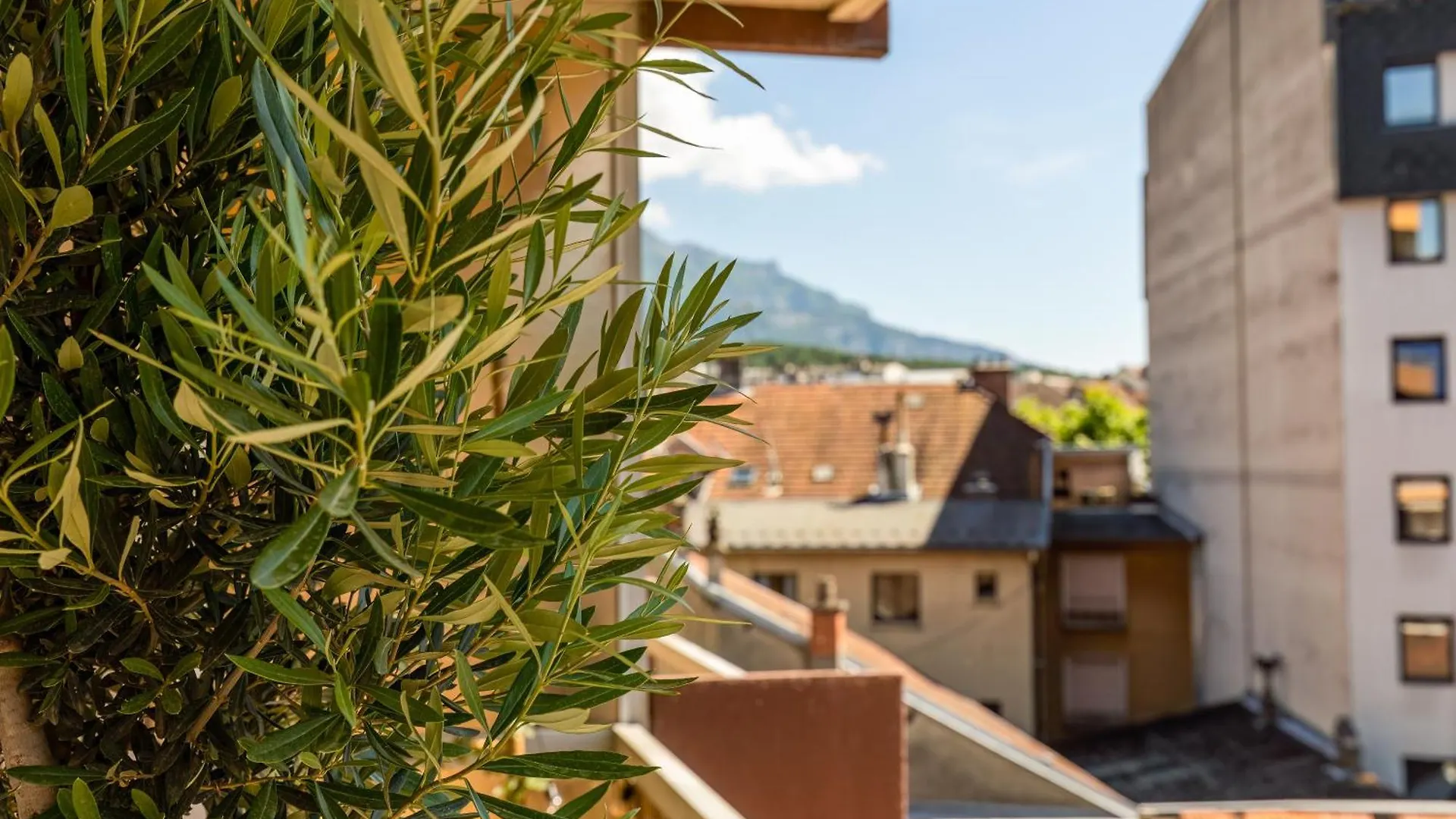Stay&Go Des Monts - Centre-Ville - Parking Prive - 20 Min Du Lac Aix-les-Bains