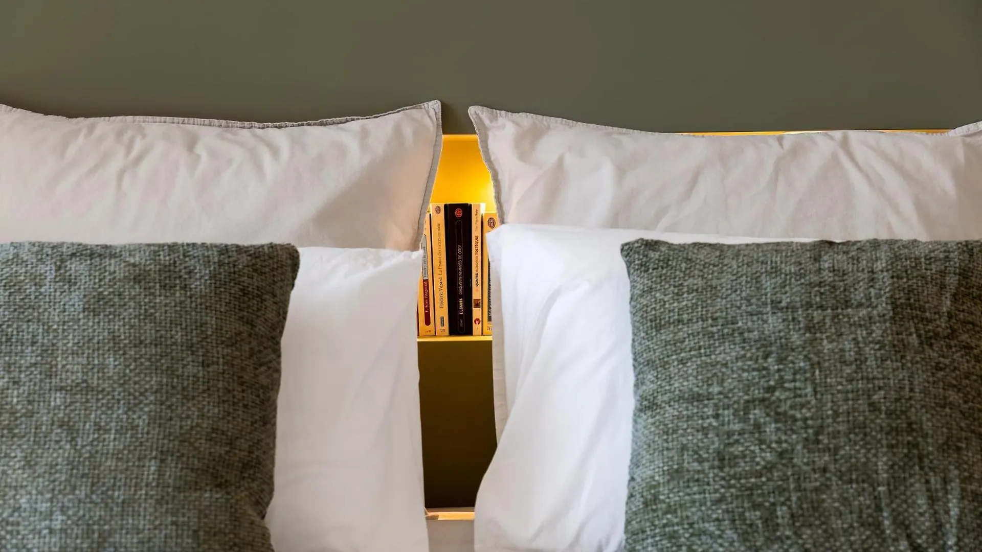 Stay&Go Des Monts - Centre-Ville - Parking Prive - 20 Min Du Lac Aix-les-Bains 0*,  France