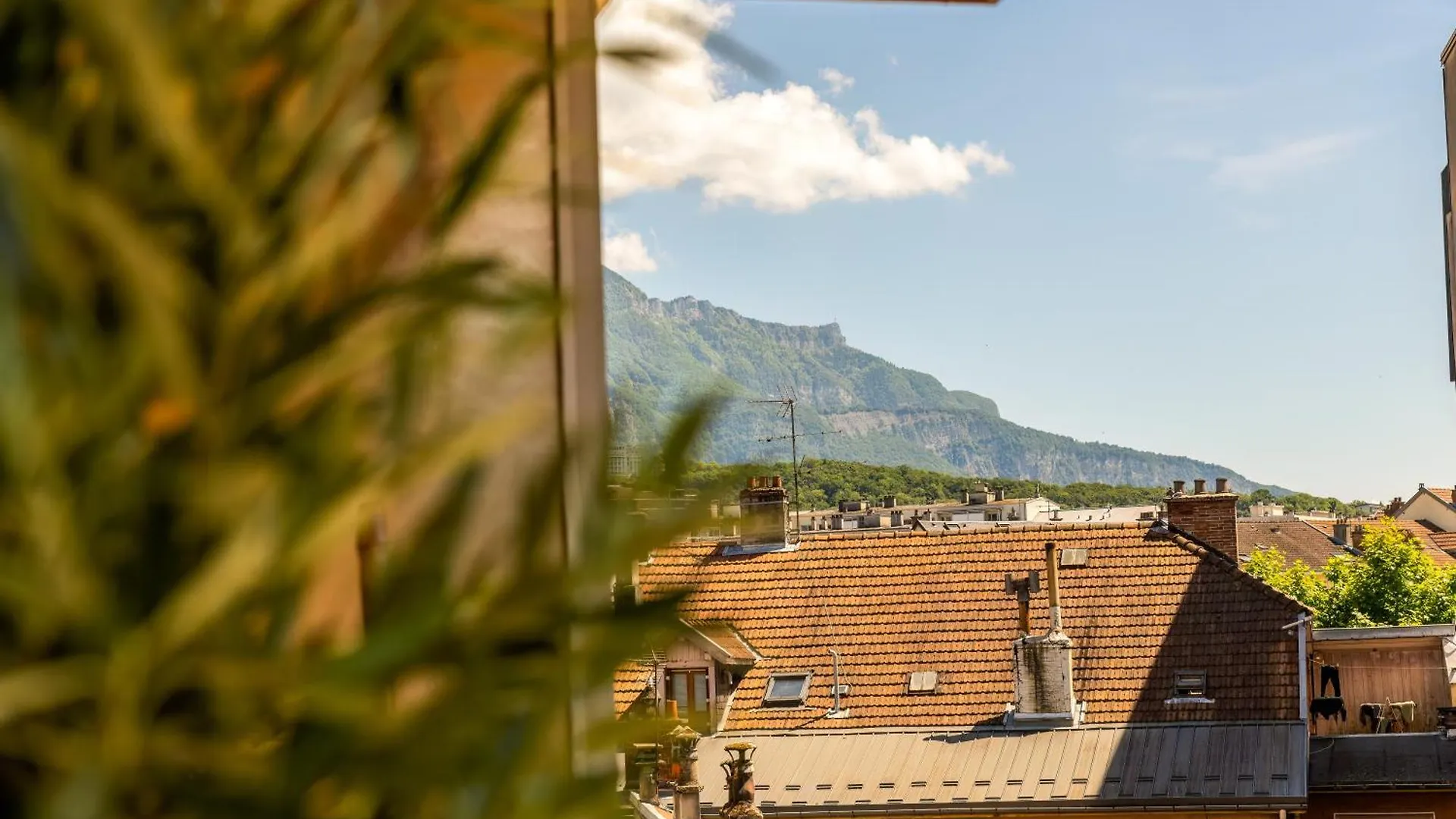 Stay&Go Des Monts - Centre-Ville - Parking Prive - 20 Min Du Lac Aix-les-Bains 0*,