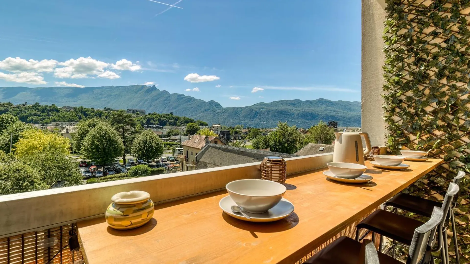 Apartment Stay&Go Des Monts - Centre-Ville - Parking Prive - 20 Min Du Lac Aix-les-Bains