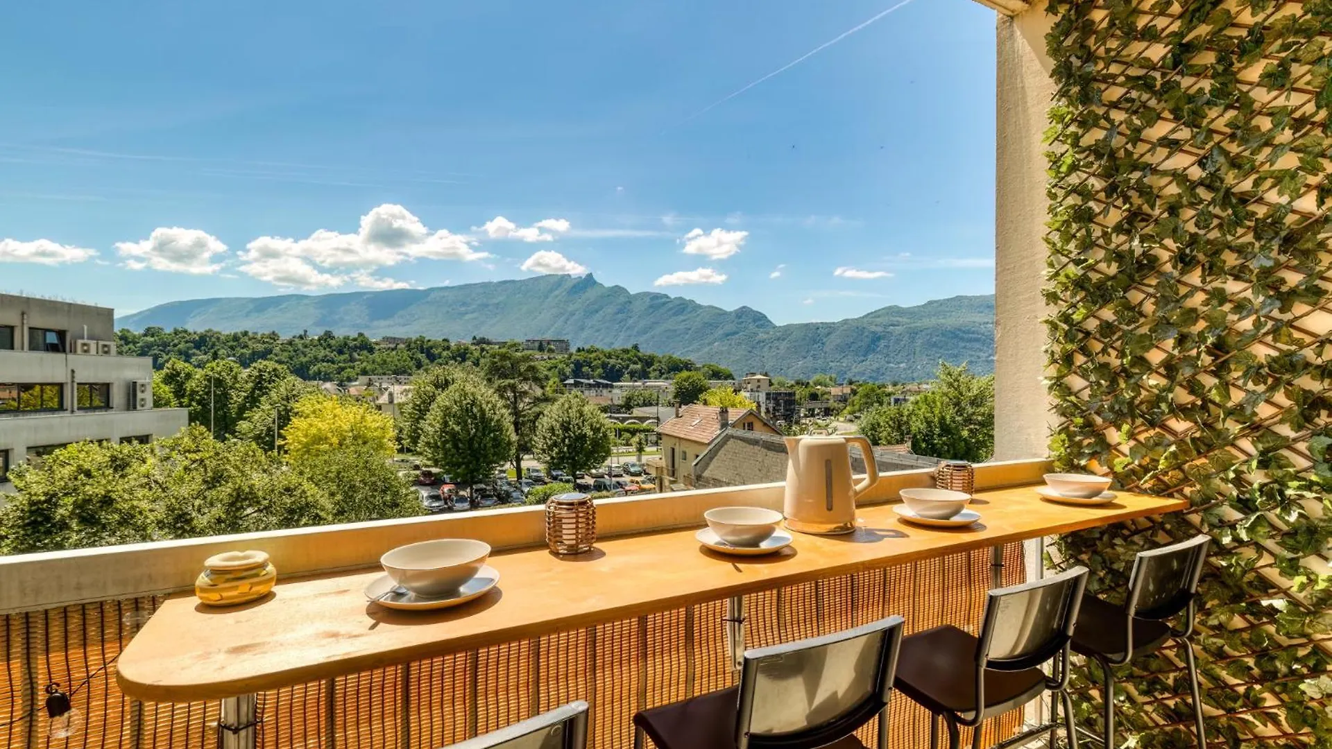 Stay&Go Des Monts - Centre-Ville - Parking Prive - 20 Min Du Lac Aix-les-Bains 0*,  France